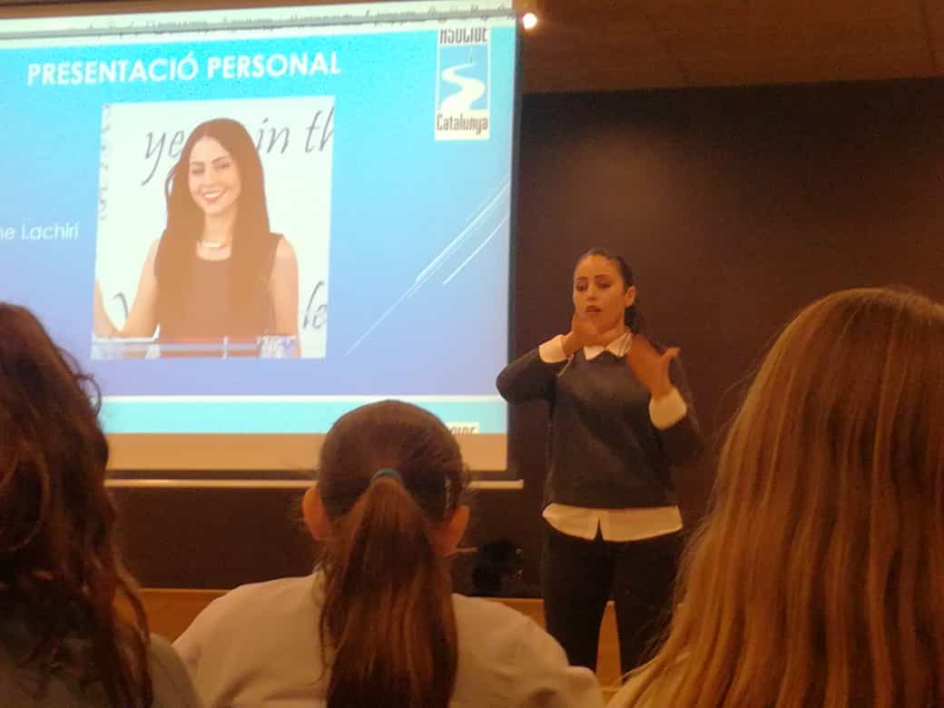 Asocidecat's tweet photo. CAT: La presidenta d’#ASOCIDECAT va presentar el 6 de març la nostra entitat a l’escola @FEDACAmilcar #llenguadesignes #sordceguesa

CAST: La presidenta de #ASOCIDECAT presentó el 6 de marzo nuestra entidad en la escuela @FEDACAmilcar #lenguadesignos #sordoceguera https://t.co/SFwA75ogrq