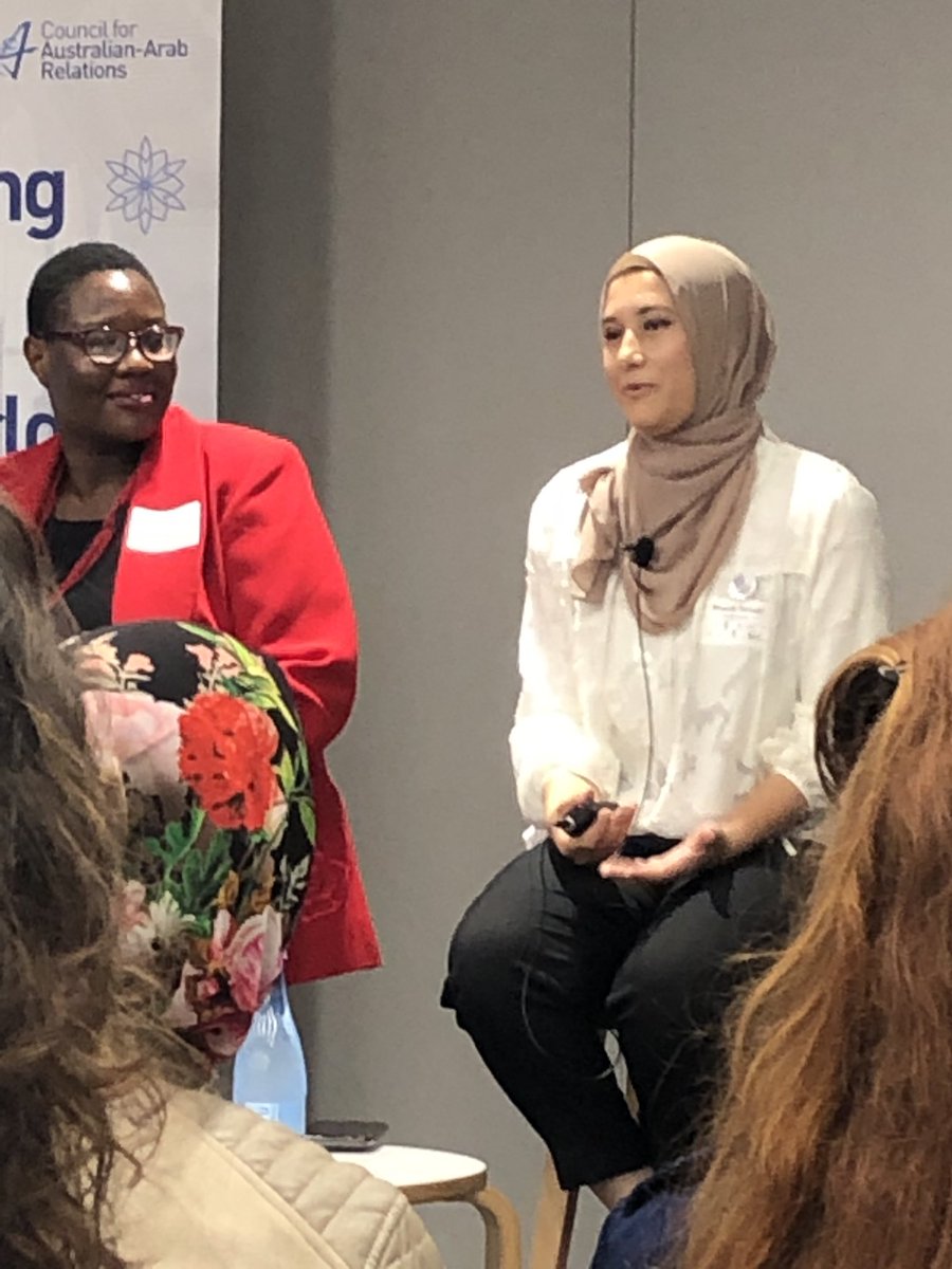 AndrewBennie_17's tweet photo. โI started playing football in the park with my brothers, dad and my uncles...Through football Iโve connected with a lot more people.โ
The excellent Shegofa Hassani, @westernsydneyu #hpe student speaking at the @football_united @create_chances
#swfc2019 event https://t.co/4SxSyw9dII