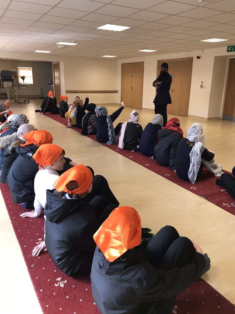 StAidansRS's tweet photo. Today the last of our Interfaith Visits to a Mosque, Mandir and Gurdwara. Students have learnt so much and enjoyed all the sights, sounds and smells! #respect https://t.co/Ljvg9lrb9n
