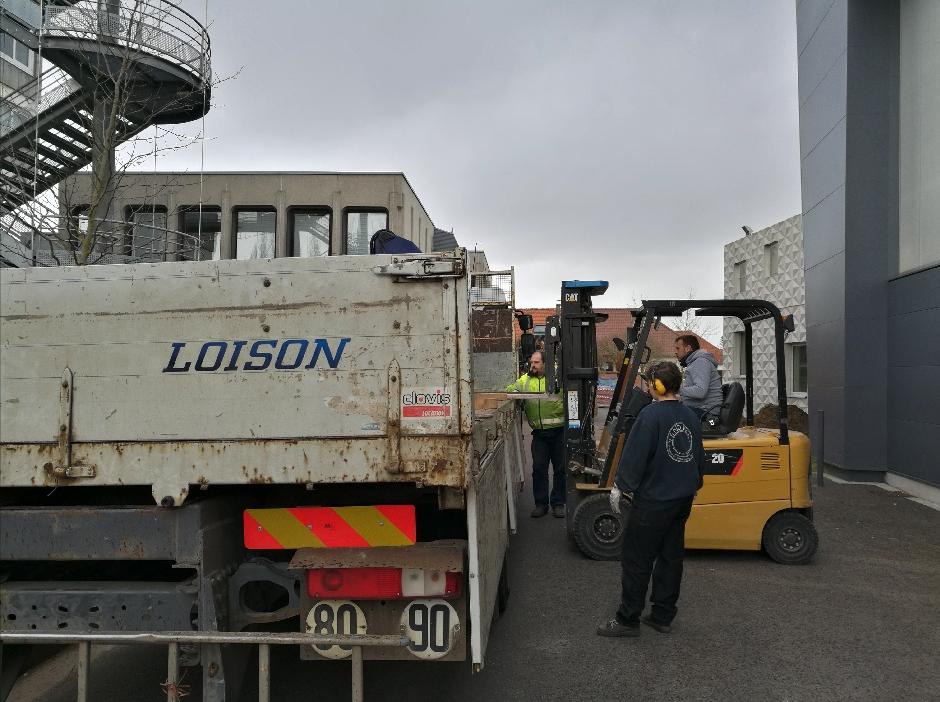 LIVRAISONS en masse chez <a href="/les_compagnons/">Compagnons du Devoir</a> !
👏 MERCI à MEURANT, STEICO, LOISON, SIGA, ROTHOBLAAS, <a href="/ArcelorMittal/">ArcelorMittal</a>, BRIQUETERIES DU NORD. 
PROTOTYPE visible à Fives Cail dans quelques semaines !
#équipeHABITER2030 #solardecathloneurope2019