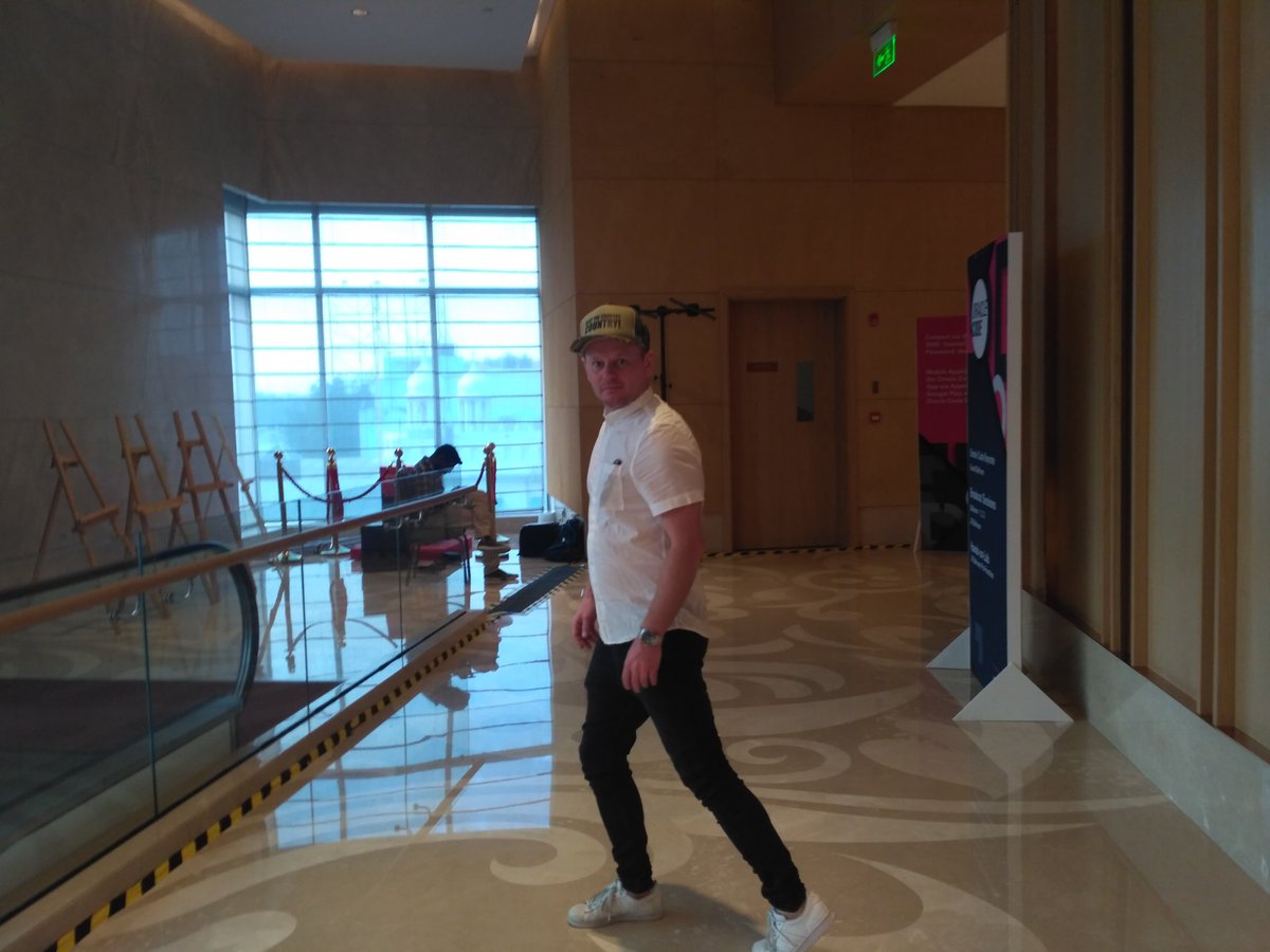 RajeshOnTech's tweet image. The rock star &amp;amp; #coolestcoder of the event #OracleCode
