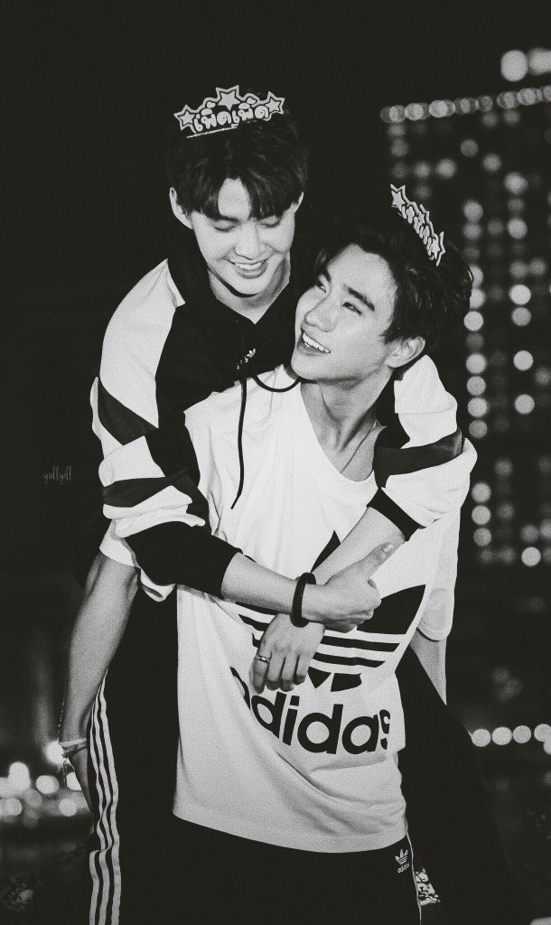zlagain's tweet photo. @daradaily PerthSaint！！！🖤❤️Good night！🌙🌙🌙 https://t.co/n61SB9eEDi