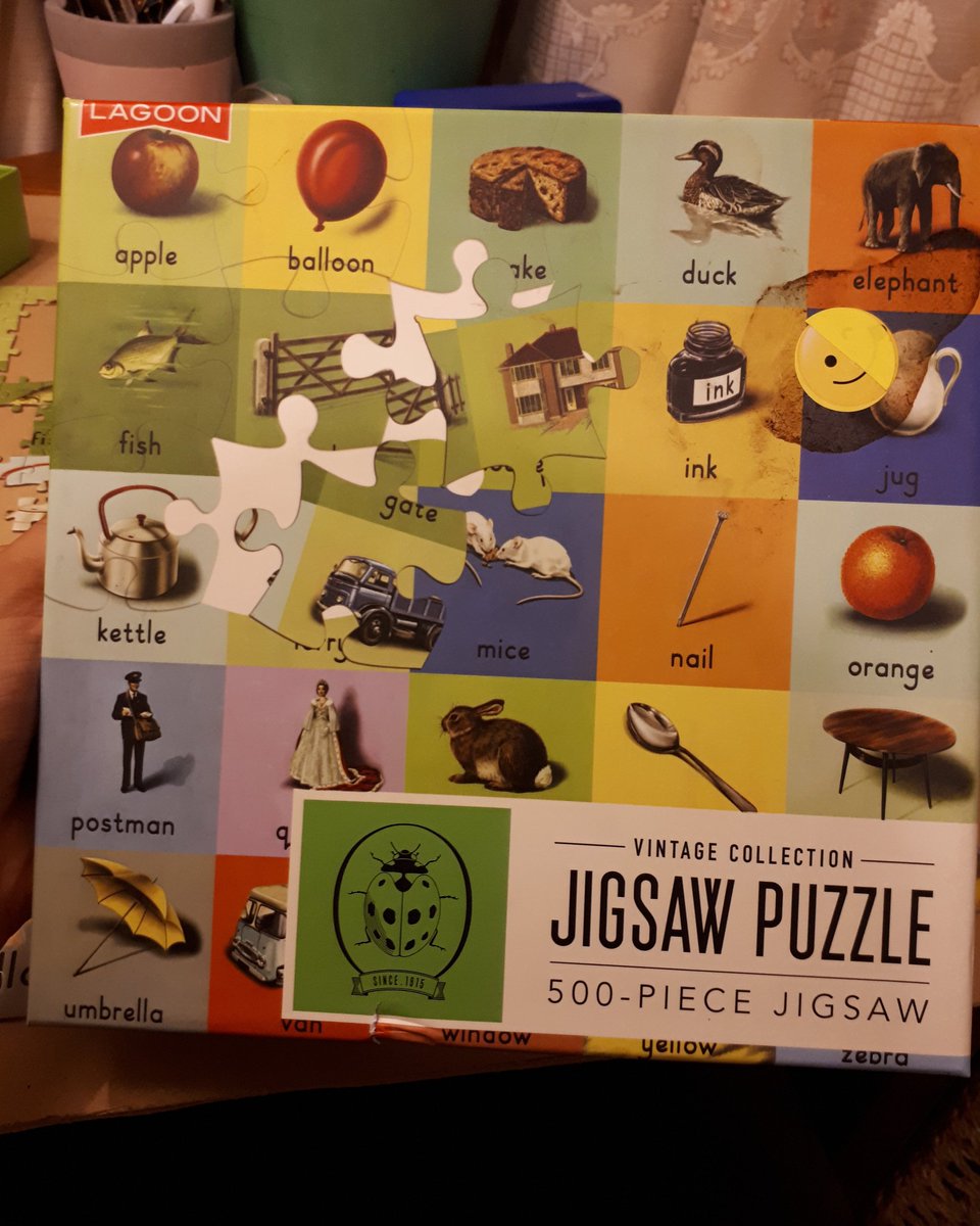 ldibbo1's tweet image. HOW AM I MEANT TO DO THE PUZZLE IF THEY DON&apos;T GIVE ME THE FULL FINISHED IMAGE #puzzleproblems