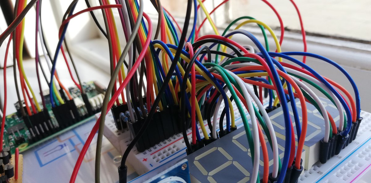 EvoltoDesign's tweet image. It's not all work and no play here. Each Friday, employees are able to work on Friday Projects—enhancing their skills, developing projects. Garry is currently developing this rat's nest, we wonder what it will become!
#EvoltoDesign #FridayProject #IntelligentElectronicDesign