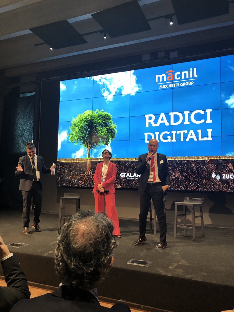 “Invitiamo la silicon VALLEY americana  a visitare la nostra realtà! Anche noi qui facciamo innovazione “ <a href="/mariarita_mac/">mariarita costanza</a>