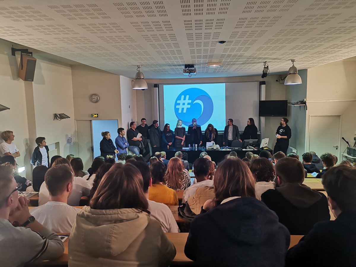 Grâce à nos coachs, nos candidats vont devenir de vrais combattants ! 🐠🌊🐙

#Emploi #numerique #avenir #innovation_mer_littoral #innovhdf #intelligencecollective #innovation #creativite #inspir #journeecreativitee #defi #challenge #boulognesurmer #ulco #travaildegroupe