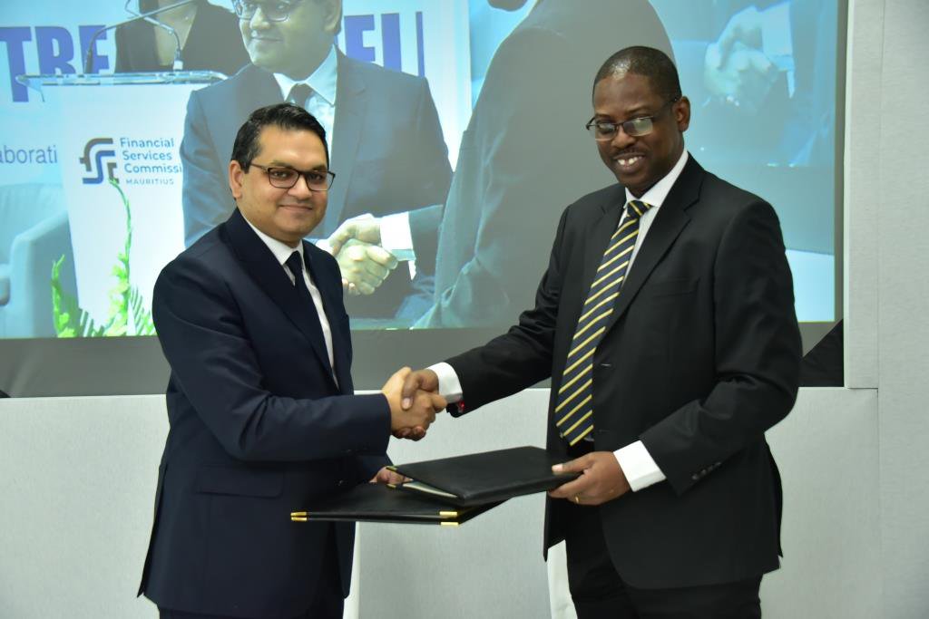Signature of Bilateral Agreement between <a href="/FSCMauritius/">Financial Services Commission Mauritius</a> and <a href="/SECGhana/">SEC-Ghana</a>
#fscmauritius  #BilateralAgreement #financialservices #financialregulation #financialpolicies #collaboration #MauritiusIFC #Mauritius #Ghana