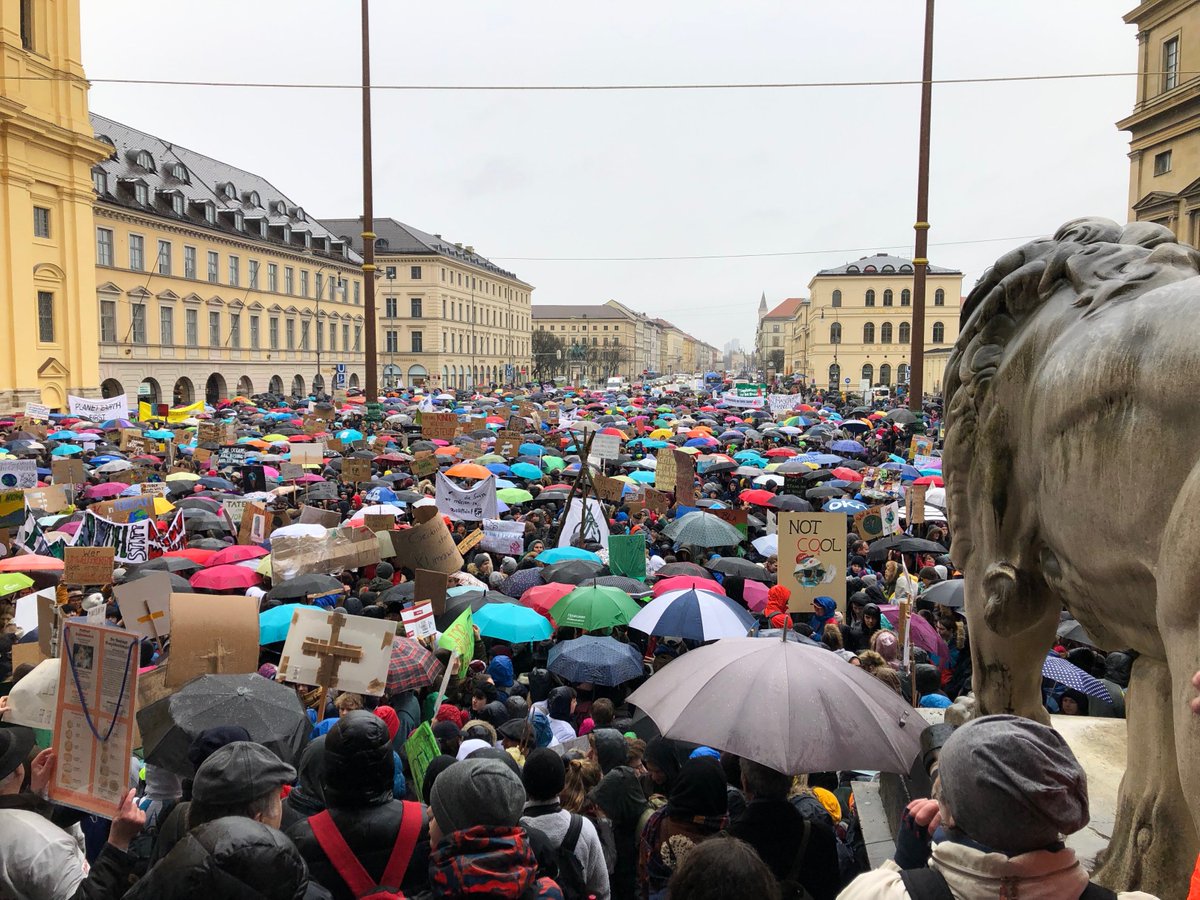 Schüler bei der FridaysForFuture-Demo in München