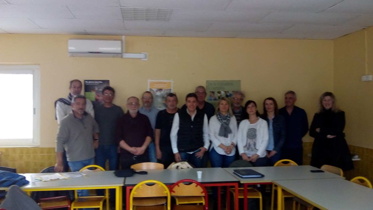 MichelonV's tweet photo. #afpa cannes ! Toutes nos félicitations aux 9 stagiaires Technicien intervention clientèle qui terminent aujourd’hui grâce à une #POE financée par #PoleEmploi #agefospmepaca ! Prochaine étape #emploi #cddsenior chez #enedis ! Un grand merci à tous! https://t.co/ogEQPoDbPb