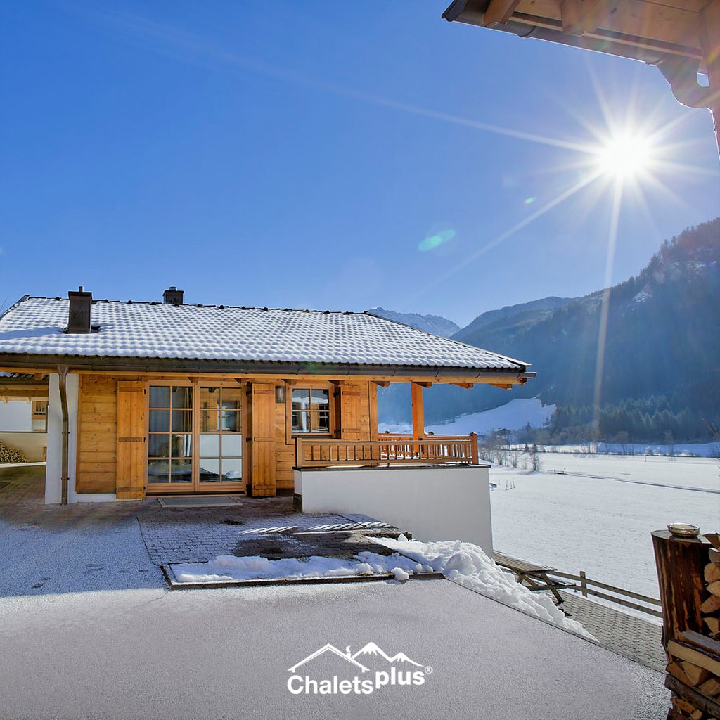 ChaletsPlus's tweet photo. Hello sunshine! #chaletsplus #chalets #austria https://t.co/4ASJqvjP0g