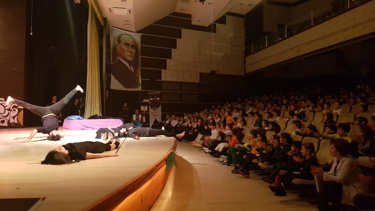 Türkiye Omurilik Felçliler derneği tarafından okulumuza gelen dansçılar Rüya ve Maskeler adlı tiyatral dans gösterisini gerçekleştirdi. Bu güzel gösteri için kendilerine çok teşekkür ediyoruz. #AcarkentDogaIBWorldSchool #tMBA <a href="/dogaacademy/">Doğa Academy</a> @t_mba_dogaokullari <a href="/alirizalule/">Ali Rıza Lüle</a>