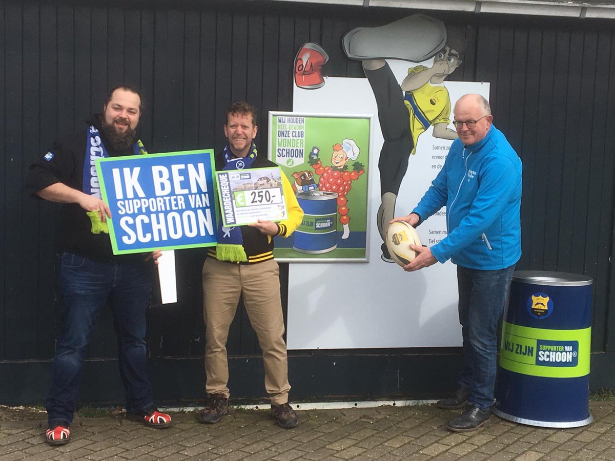 Vandaag namens Stichting <a href="/TielTipTop/">Tiel Tip Top</a> en Raadswerkgroep <a href="/WonschoonWonen/">Wonderschoon Wonen</a> een cheque uitgereikt aan Rugbyvereniging <a href="/scrumboks/">Rugbyclub de Scrumboks</a>. Samen werken we aan een schone sportclub. 👊🏻#TielTipTop