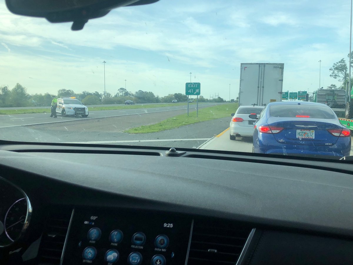 HannahRiley0413's tweet photo. why is the Dames point shut down?! 😭 ⁦@ActionNewsJax⁩ https://t.co/ALU1Avky82