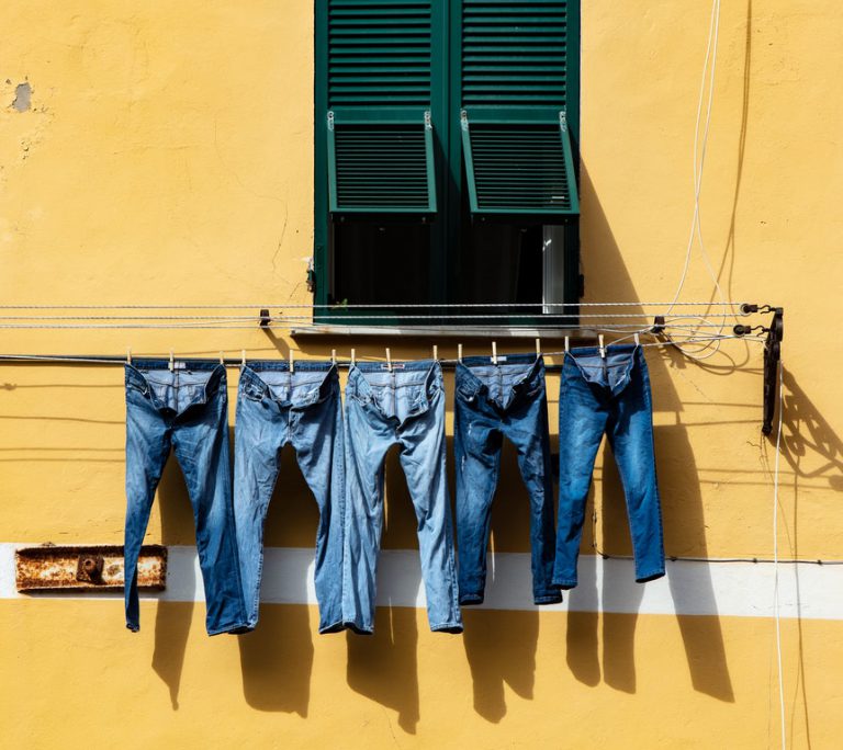 RadarVTIC's tweet photo. #TextilesIntelligence analiza la #industria global #textil y de #moda: #mercado del denim, la industria malasia de textil y #confección, y una actualización del estado del comercio global de #prendasdevestir. Artículo en → https://t.co/T2brG2V8bV, vía @pinkermoda https://t.co/QaoOY0zMfP