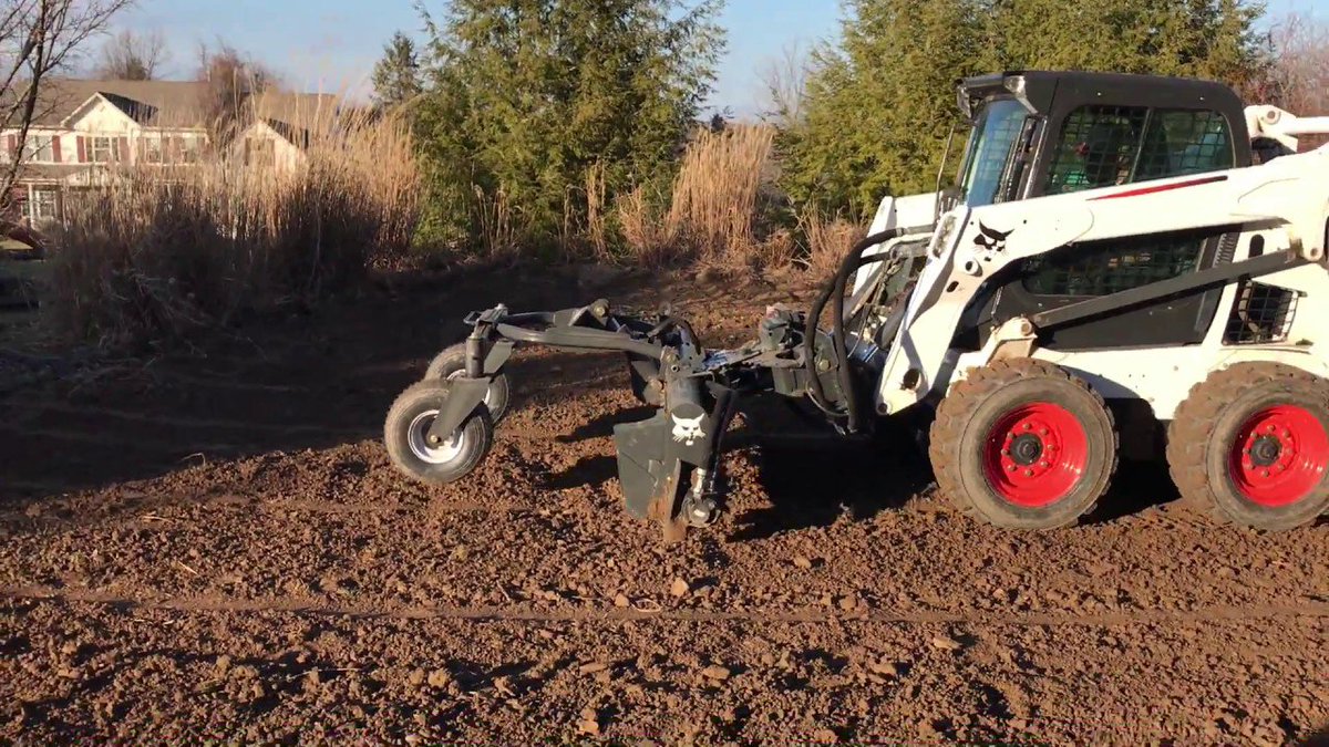 tistfoundation's tweet image. #Soil can become #compacted over time, which can restrict #root #growth. However, soil #conditioners can add more #texture to the soil, keeping it #loose, which allows #plants to take up more #nutrients and #water.