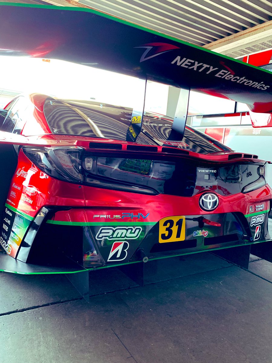 YuhkiNakayama's tweet image. いよいよ、明日から岡山公式合同テスト🚗
唐草模様でブンブン走ります👍😎😉
他のライバルも揃っているので今の自分達の位置が分かると思います💨
ちょっと天候が怪しいですが安全運転でいきます😉😚
#supergt #priusPHV