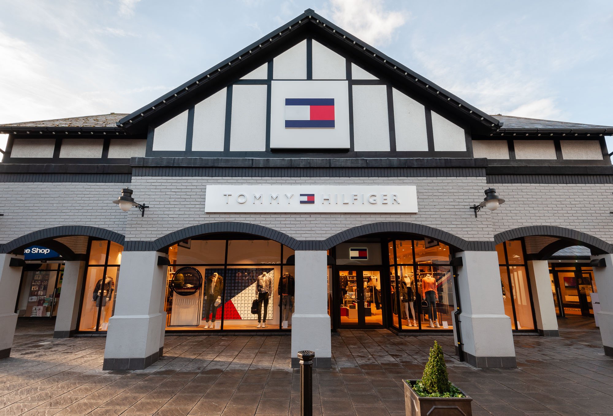 cheshire oaks tommy hilfiger