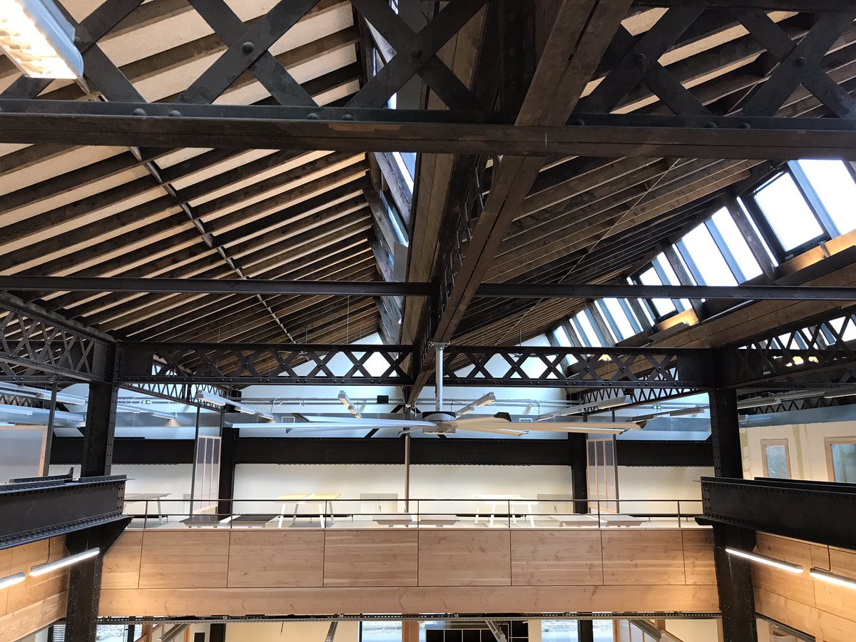GroupeSOS's tweet photo. « Nous avons confié ce lieu innovant à un consortium innovant avec le @GroupeSOS, @axeleo, Arty Farty et @LyonFrenchTech ». Merci @DavidKimelfeld @grandlyon.
@h7 ? Le lieu de l’innovation !
#LeGROUPESOSconcrètement #GROUPESOStech 
cc @JMBorello @louriealexandre @HeleneBejui https://t.co/n2LGI6jc3q