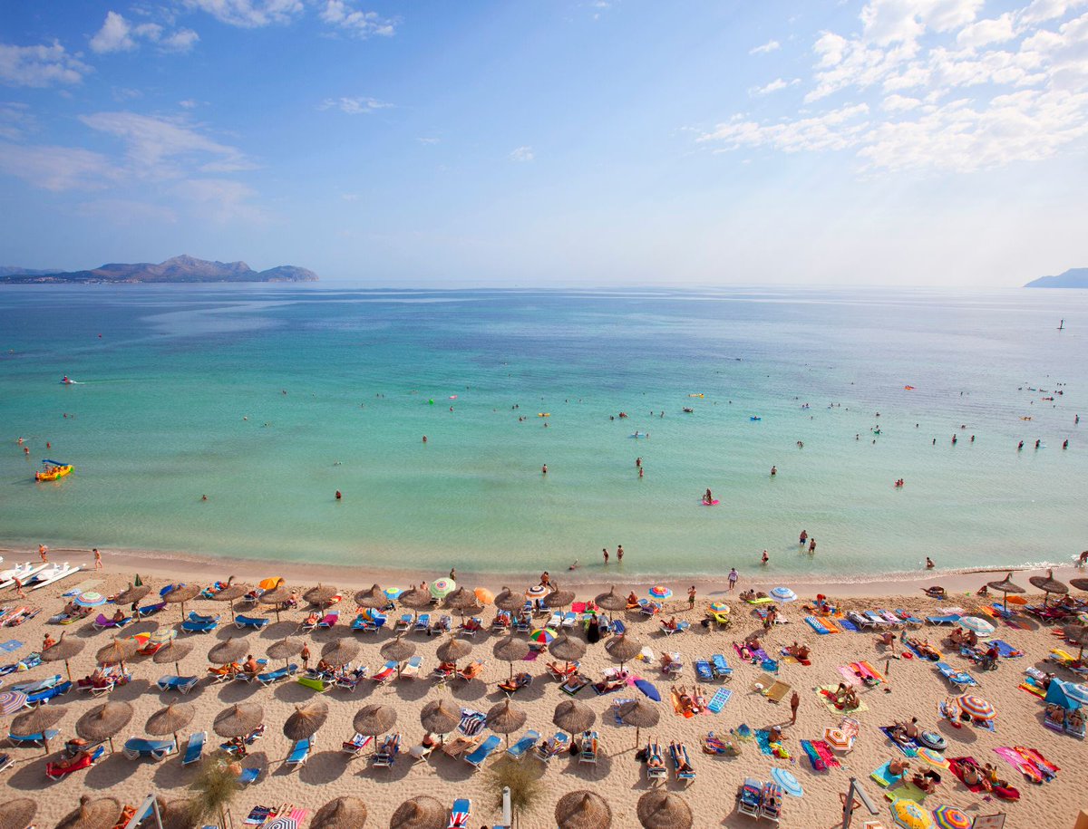 JS_Hotels's tweet photo. With these views, who could resist to spend their holidays at our #JSCanPicafort? https://t.co/TRtlcbOeHn