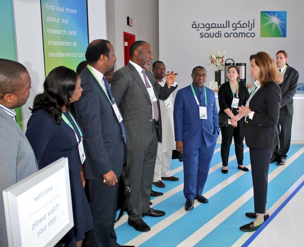 nnpclimited's tweet photo. DAY 4 @ #CERAWeek19 here in #Houston: @NNPCgroup team led by GMD @DrMKBaru toured #CWAgora Studios where exhibitors (such as @AramcoServices, @Emerson_News and @ABBgroupnews) showcased how innovation is used to digitally transform the entire value-chain of the energy business. https://t.co/EQ5IUY400Y
