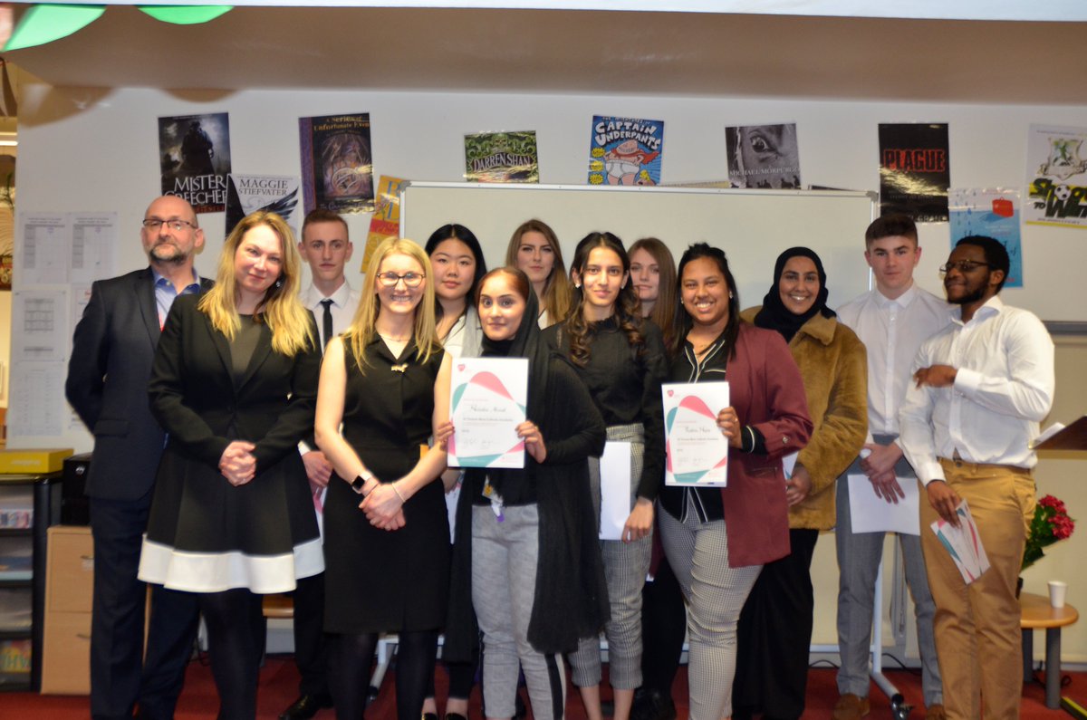 stmca6form's tweet photo. Congratulations to our Y13 Career Ready graduates! A fantastic evening celebrating so many wonderful achievements and the hard work and effort of students and mentors @StThomasMoreCA @CareerReadyUK #aspiretobeMore #workready #Graduation2019 https://t.co/a8OU9MxcbI