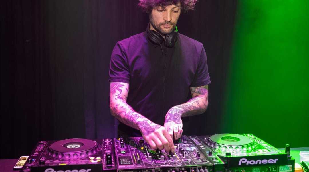 atlantico_hoy's tweet photo. #TENDENCIAS | El reconocido Dj Pegatas protagoniza la noche del sábado en el Berlín 89 junto a Roger S Morgan y Rocket dj https://t.co/6k7bvVgw8S
#Música #Ocio #Berlin89 #DJPegatas @Berlin89Tf https://t.co/KYCZ9SalAO