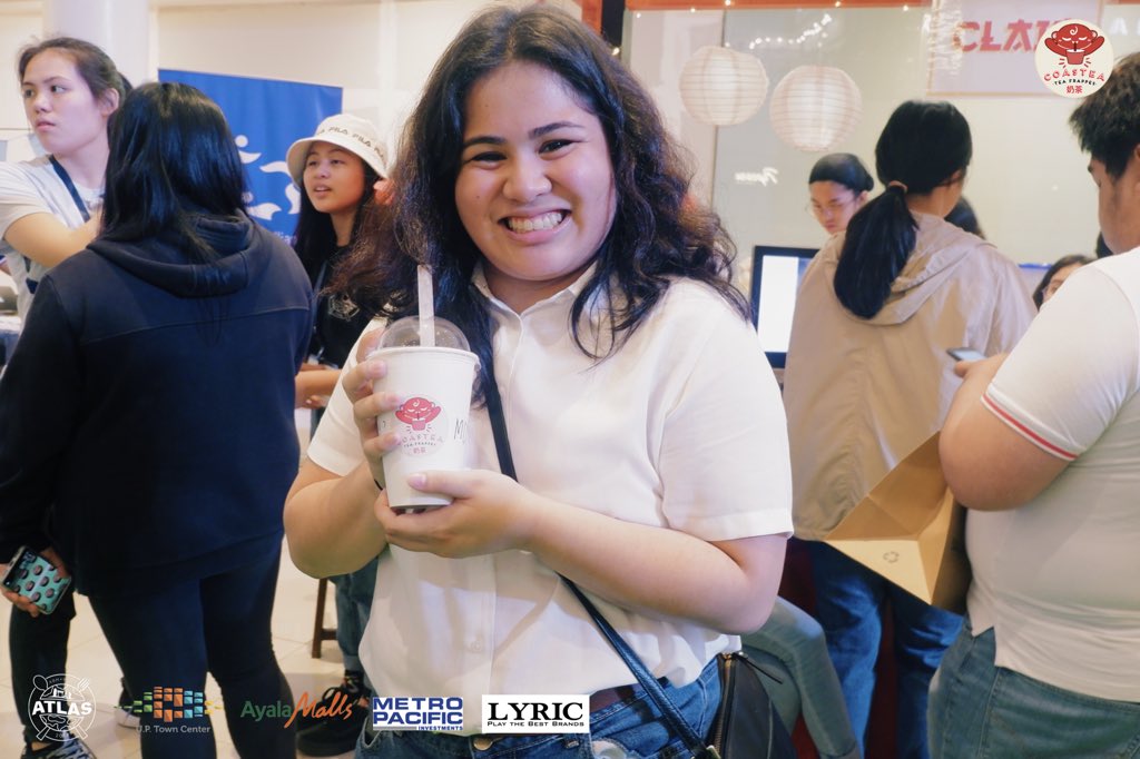 coasteafrappes's tweet photo. Here are just some of the people who made our selling day fun and memorable! 🤩

#WHATSYOURTEA https://t.co/N9BPHeBOmS
