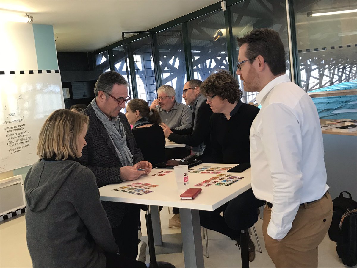 claire_guinard's tweet image. Aujourd’hui Platonium parle #Management #Agile 🗝👌. Intégrer  les aspirations individuelles ? Aller vers l’auto-organisation ? Diriger par le Pour quoi ? Améliorer les interactions ?  Merci Pierrick pour cette matinée si riche  @AgileGarden  #Plato @CCINantes  @CPrefol