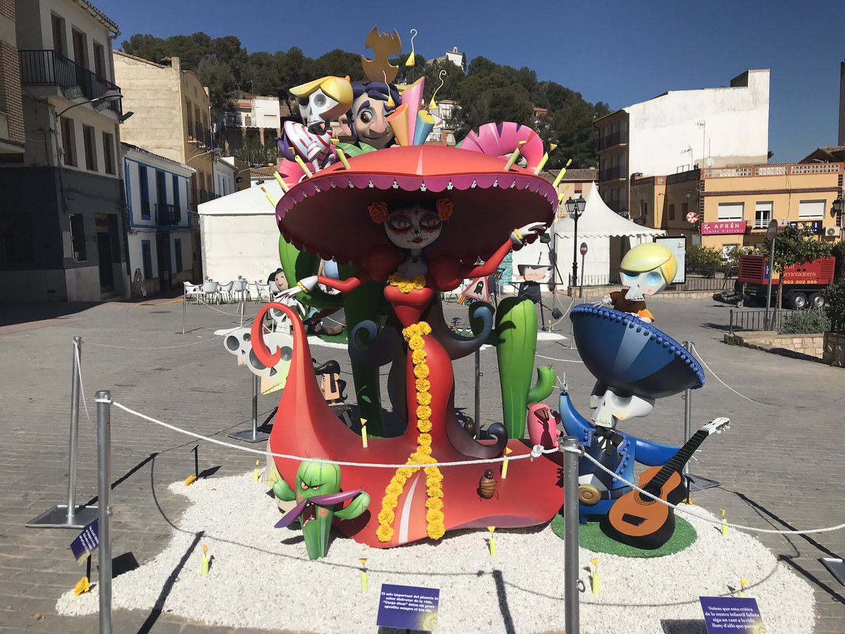 AjGilet's tweet photo. Falles plantades a #Gilet un any més‼️

👏 Gràcies @FallaDeGilet pel vostre 💪 esforç i per fer-ho possible altre any 🙌 Enhorabona‼️

#GiletEnFalles 🔥 #Falles19 https://t.co/bH3CciQ6dM