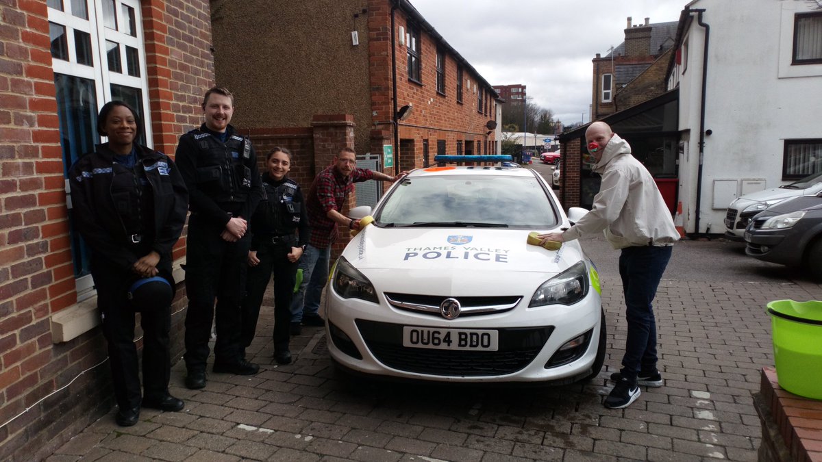 OTW_Riverside's tweet photo. @TVP_Wycombe are here for the second wash for the day! Over £20 raised so far already! @RiversideUK @comicrelief #wycombeSouth #WYCOMBENHPT #CommunityEngagement https://t.co/QTXQgUWAed
