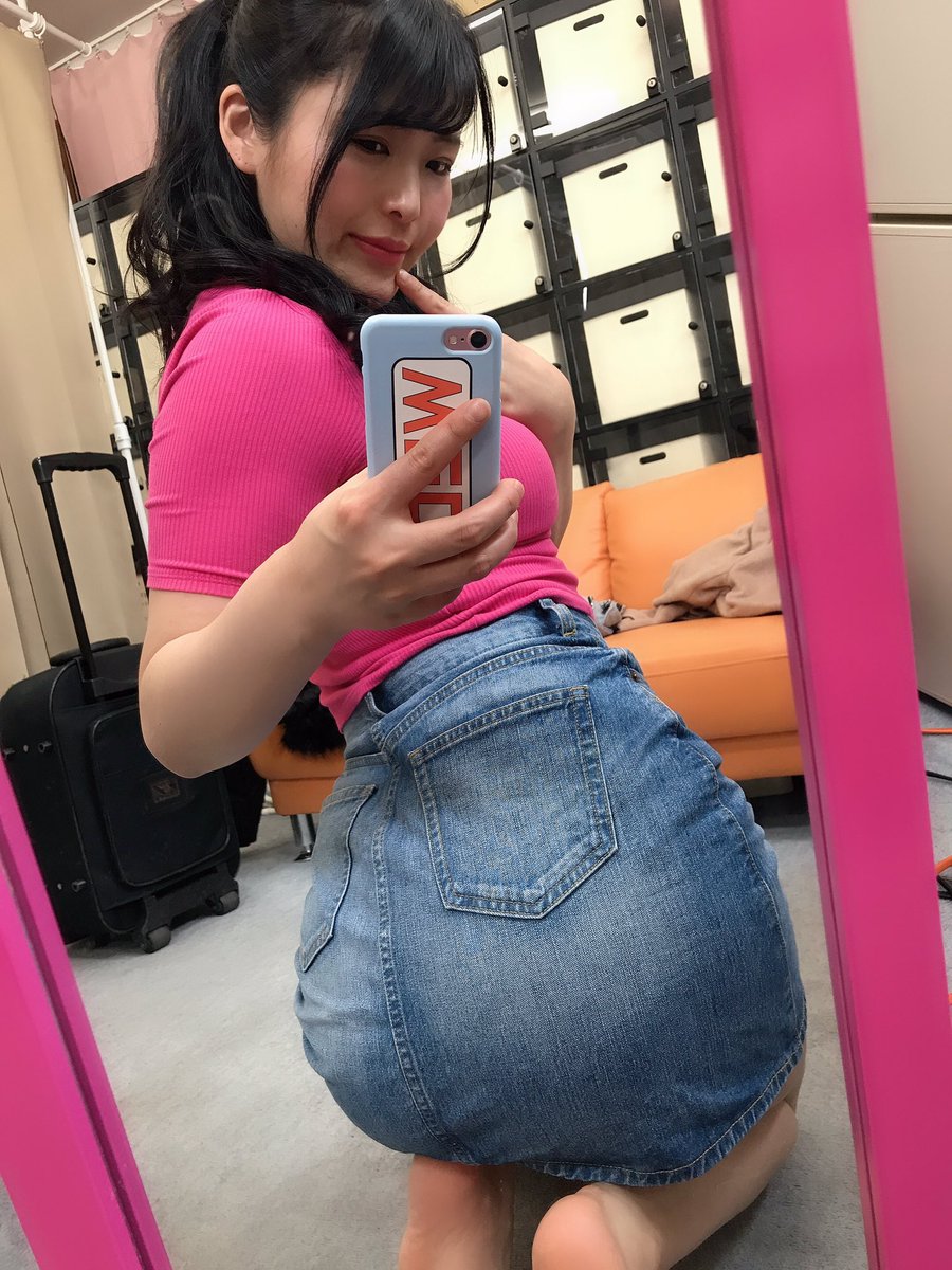 藤崎真帆の巨尻自撮り画像3