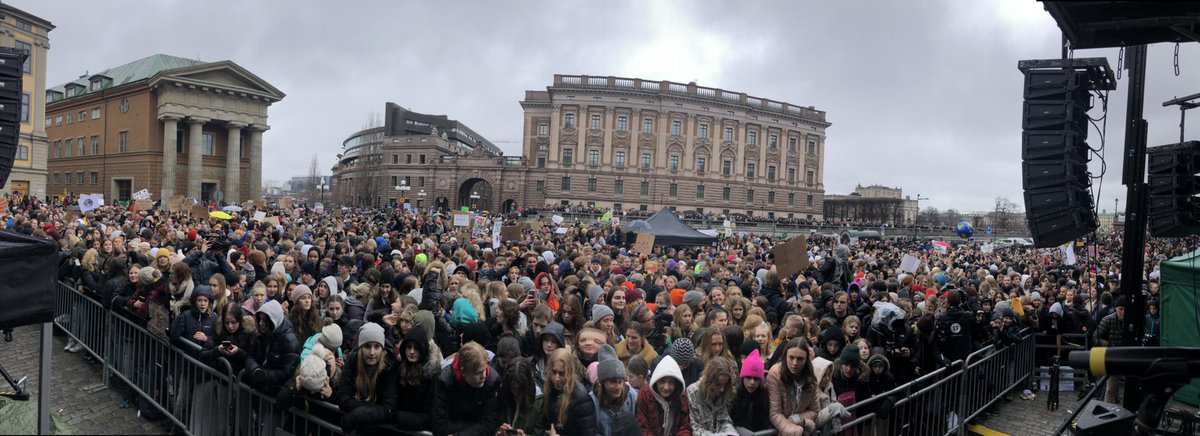 Way, way over 10000 students out in rain in Stockholm today. School striking for the climate! #FridayForFuture #SchoolsStrike4Climate