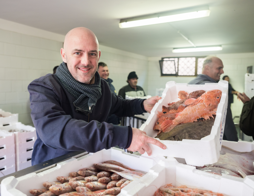 Ora sappiamo cosa si nasconde dietro un'insalata di pesce Michelin!
Anteprima dell'articolo di Italiasquisita 33 in uscita il 23 marzo.
italiasquisita.net/it/storie/cosa…