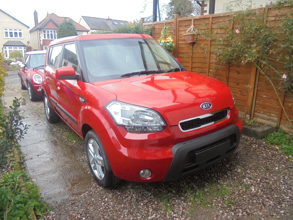 buttontech's tweet image. Beautiful car for sale like new, please share Tweet with Friends, Kia Soul 1.6 CRDI 2010, 53,500 miles, MOT NOV19, Air con, MP3/CD-player, Power steering,EPS, F.S.H (Worcester Kia) with. lady owner,  £3,500  Contact me for further details 07811191958 Based in Penn, Wolverhampton.