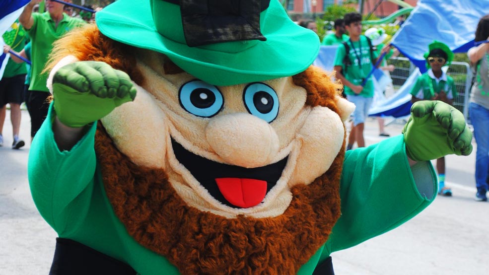 Happy St. Patrick’s Day! ☘️ Check out the 37th Annual St. Patrick’s Day parade from 11am to 12:30pm: bit.ly/2SuBU4r #StPatricksDay #WalkerGroup #Ottawa #Community