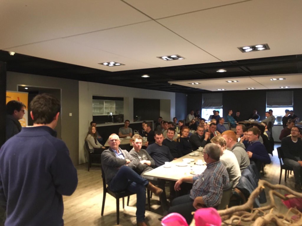 winterrlwm's tweet photo. Young Farmers Day: gisteren een geslaagde bijeenkomst gehad met 71 jonge LWM telers/potentiële opvolgers uit NL, BE, DU en FR. Bezoek gebracht aan onze fabriek in Bergen op Zoom, vriesopslag Lineage en bedrijfspresentatie van onze logistieke partner Visbeen. https://t.co/FD9ydPd18C