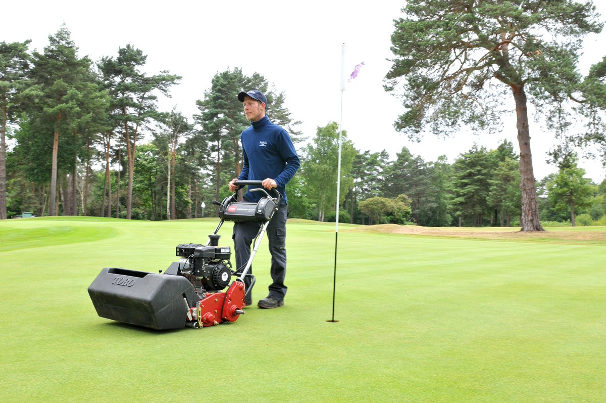 FoxCollectionHR's tweet image. Spring #recruitment underway @FoxhillsSurrey &amp;amp; @Farleigh - #Golf #Chefs #Reception #Maintenance See #vacancies at bit.ly/2TPpt2Z @WokingRT #Surrey #Hospitality