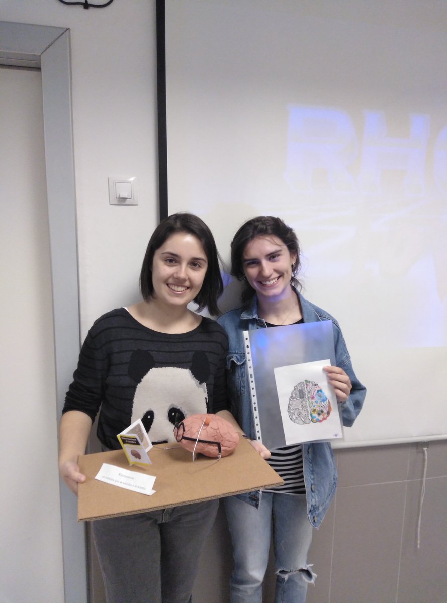 Semanadelcereb1's tweet photo. También os dejamos unas fotos de la entrega de premios del #ConcursoNeuroarte!! https://t.co/vMN2kifQ8Z