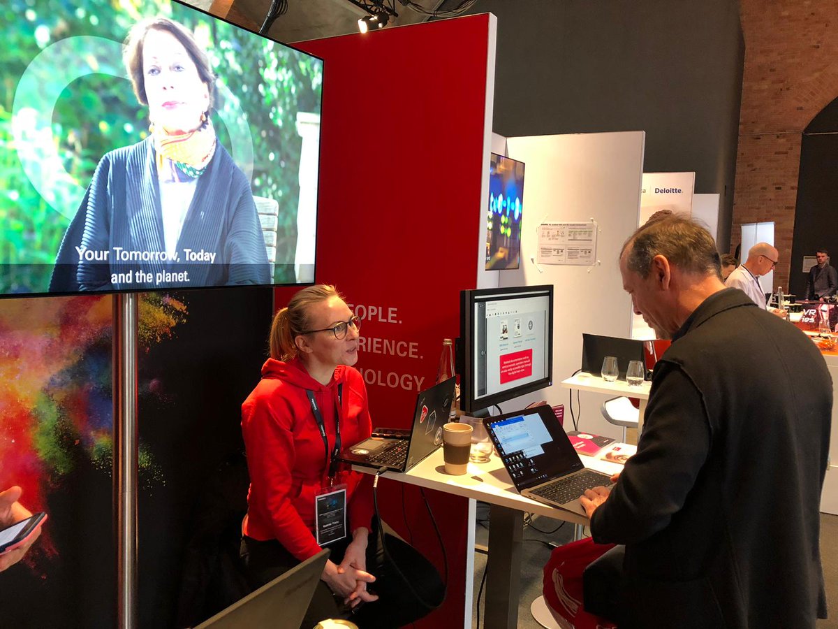 oracleemeaps's tweet photo. It's happening NOW! In Berlin? Then don't miss the #Deloitte EA Summit - discover innovations in #AI #Blockchain #VR & more with @DeloitteOracle https://t.co/HJIPy30qYr #OracleDeloitte #DeloitteExperienceAnalytics #ArtificialIntelligence @oracleemeaps @DeloitteDE #emeapartners https://t.co/ZYBtp3zX7w