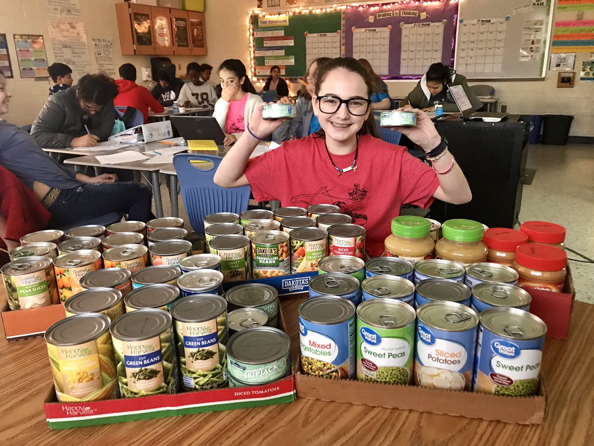NicoleBevenour's tweet photo. This @GlasgowMS student just rolled into class with 62 canned food items. #GMSbelieves #HungerGames2019 https://t.co/qVwXCjfZTl