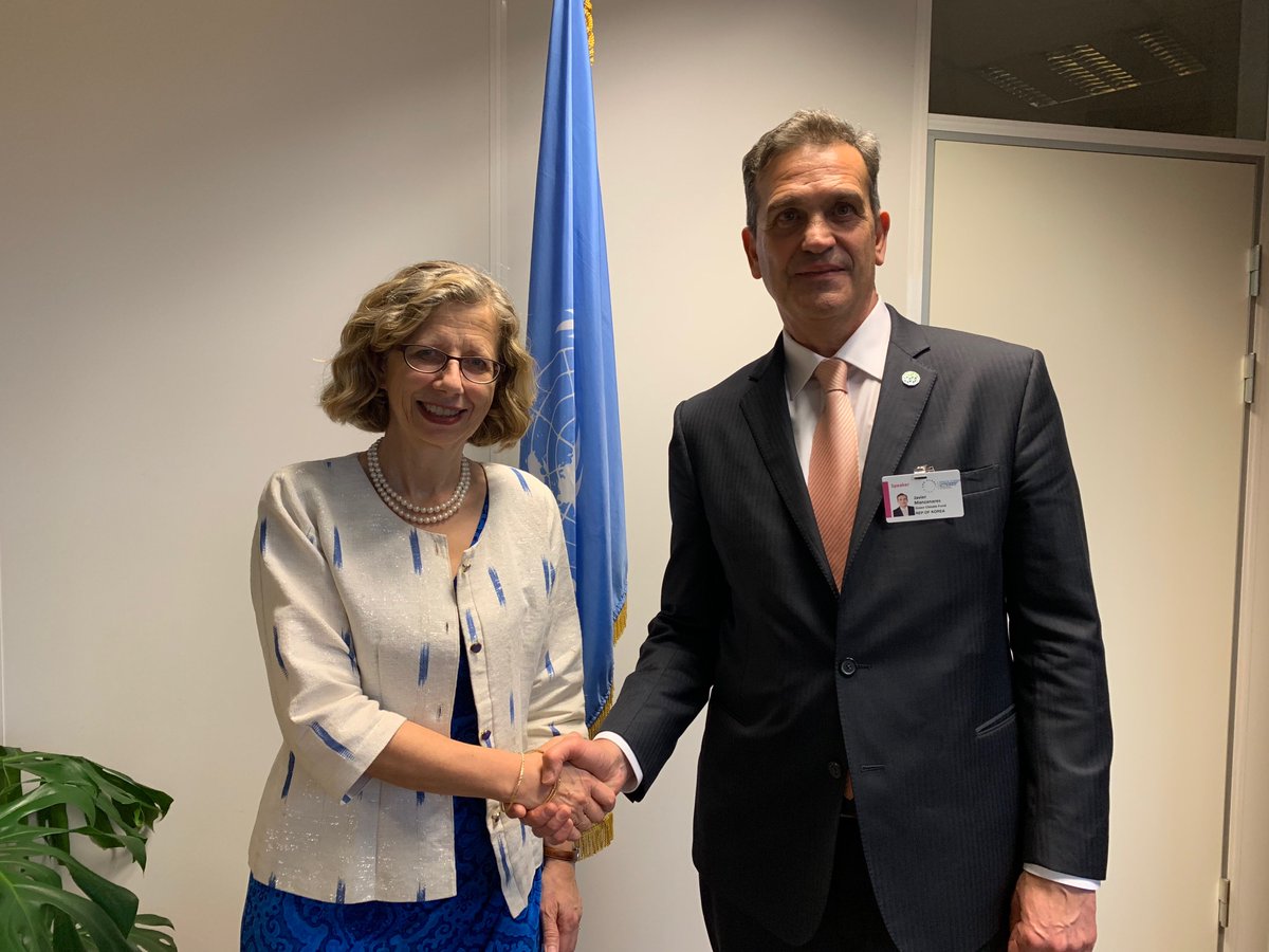 theGCF's tweet image. Incoming @UNEnvironment ED @andersen_inger &amp;amp; GCF ED a.i. @_Javier_Manza reaffirm commitment to work together to find innovative solutions to #climatechange. #UNEA4 #SolveDifferent