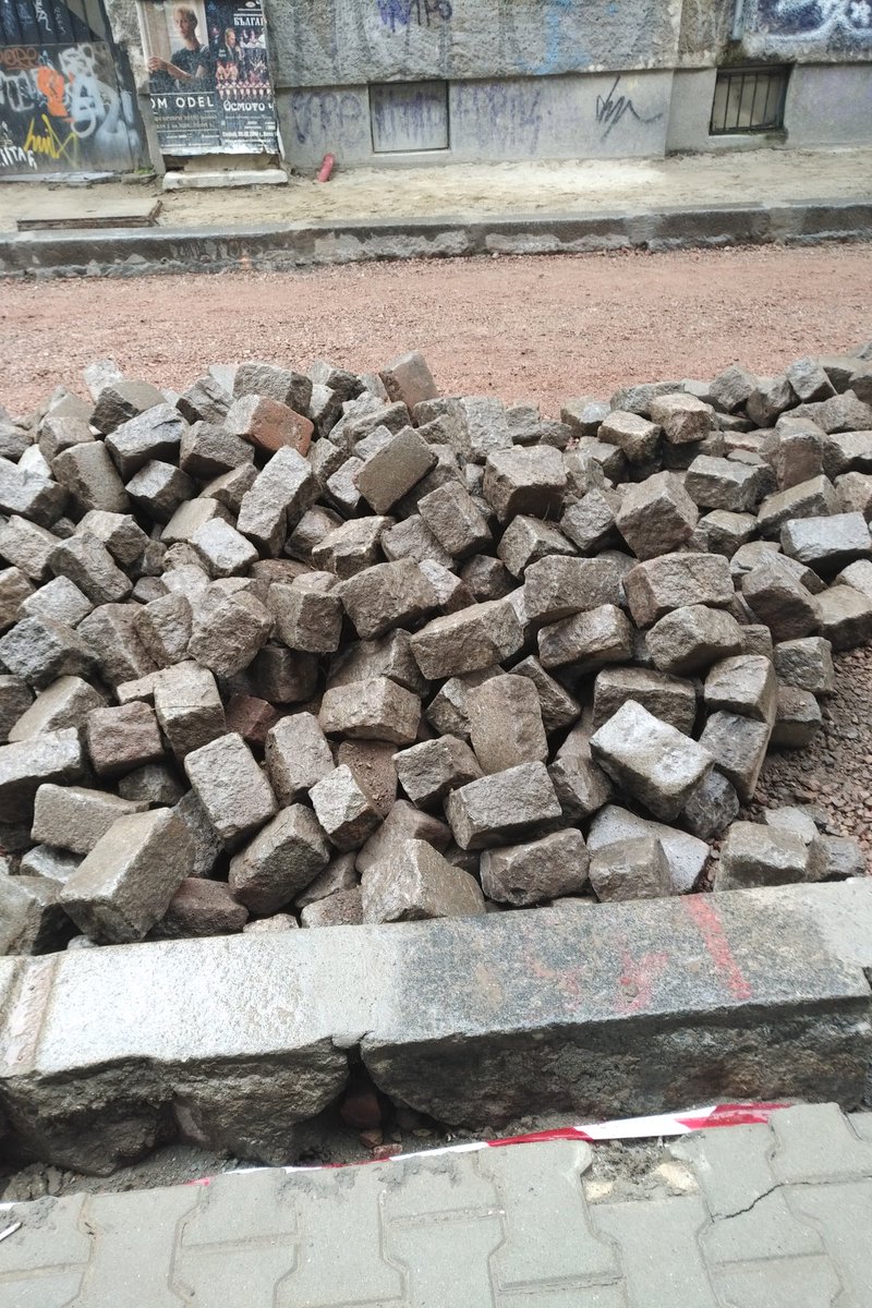 simeonkichukov's tweet image. Sofia is preparing for @Paris_Roubaix #cobbles #cobbledclassics