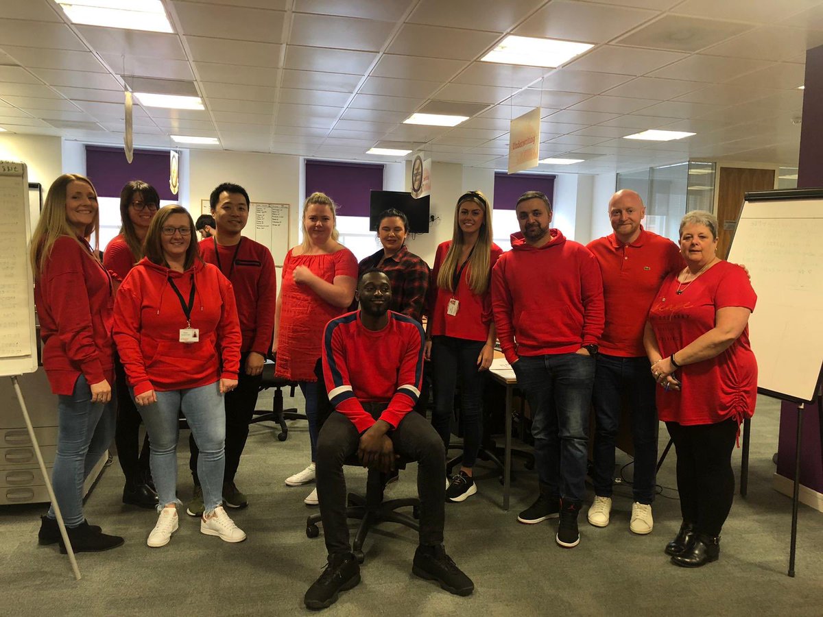 stacey_evo's tweet photo. Red nose day @EvolutionMoney ❤️ #fundraising #RedNoseDay2019 https://t.co/XgoYnMwRz5