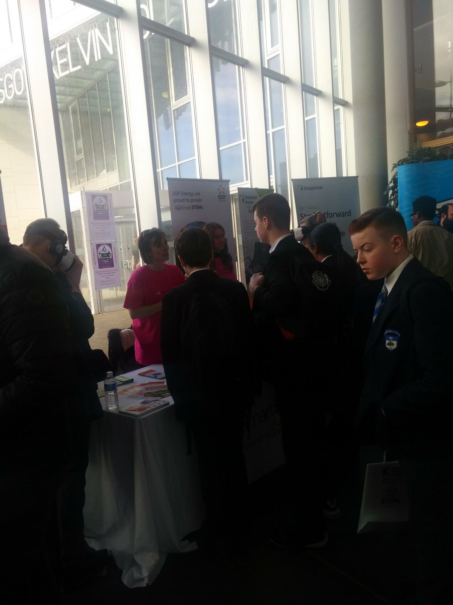 SmartSTEMs's tweet photo. Busy lunchtime today @GKCollege lots of #STEM questions being asked @NHSuk @KeepmoatHomes @edfenergy @jpmorgan @policescotland #CollabIsKey #SSGKC https://t.co/aqP2NwrIpy