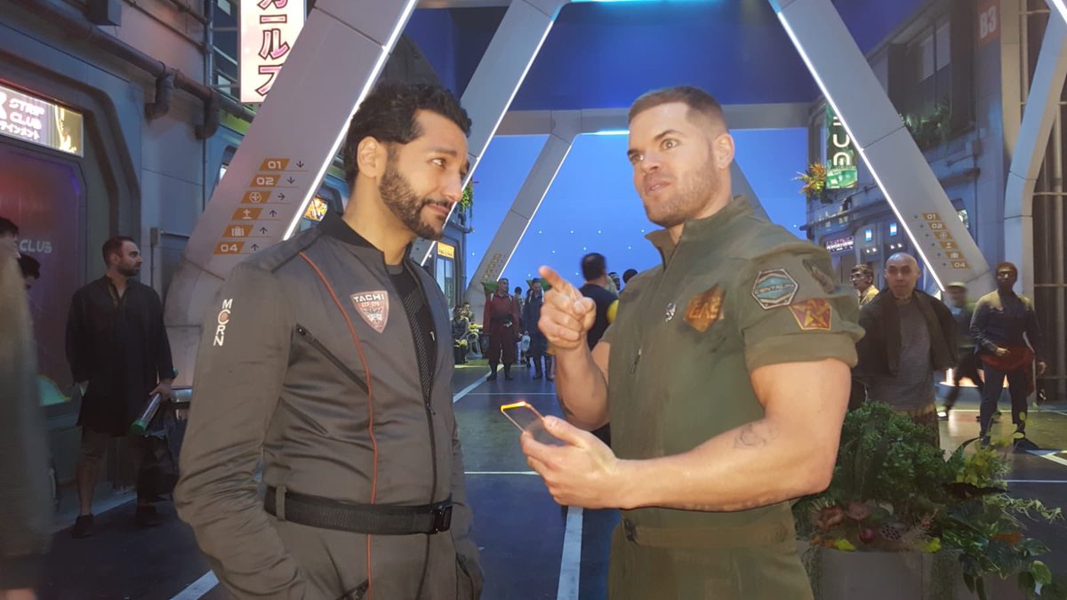 Casanvar's tweet image. Seems like @weschatham is impressed by those #MagicHashtags ..