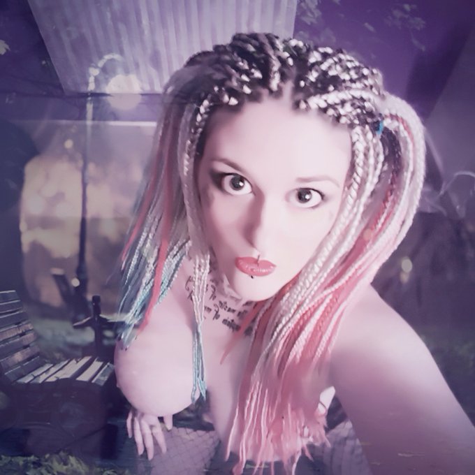 #HarleyQuinn #misslula #sexy #kisses #goodweekend 💋🤘😈 https://t.co/IDvxNrpSeC<a href="/tag/harleyquinn"class="tags">#HarleyQuinn</a><a href="/tag/misslula"class="tags">#misslula</a><a href="/tag/sexy"class="tags">#sexy</a><a href="/tag/kisses"class="tags">#kisses</a><a href="/tag/goodweekend"class="tags">#goodweekend</a>