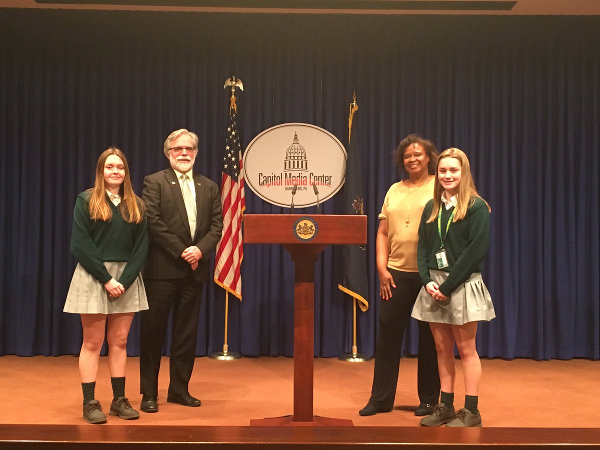 LCCrusaders's tweet photo. @LCCrusaders Alex ‘22 StGenevieve, Natalie ‘22 @Mater_Dei_CS Mrs Polk and Mr Casey visit @PAFinancialReg @thecityofhbg today @ArchPhilly @AOPS_Schools @TimJRadio @CatholicEd6 @stgensflourtown https://t.co/uIsUia5WAW