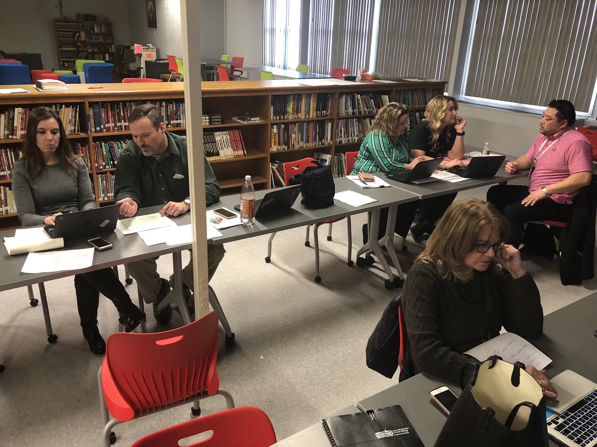 CZimmerNJ's tweet photo. Carteret Schools NJSLA Test Coordinator Training and work session. Working hard! @CarteretSchools @CSDAssistSuper #NJSLA https://t.co/TTjguQybHC