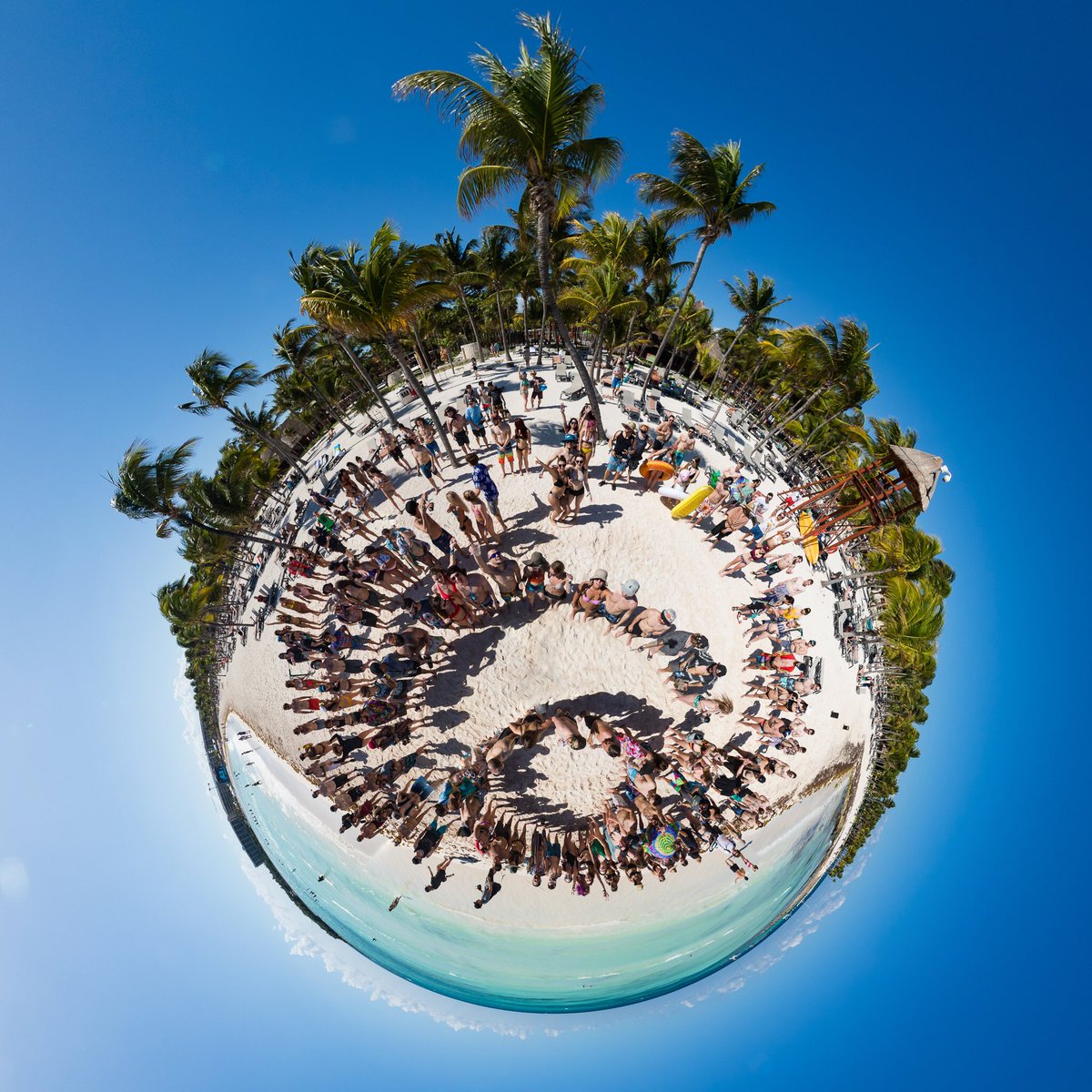 bassnectar's tweet image. ¿What was your favorite memory from #DejaVoom? 🌴💙🌴 Share with us por favor!