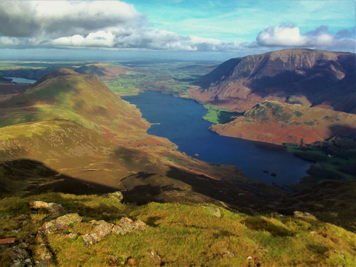 StanLeigh18's tweet photo. Continuing my Alphabetic tour of #Wainwright #Fells in #Lakeland 
#CrummockWater from #RedPike[B] - #RedPike[W] - #KirkstonePassinn from #RedSrees - #RestDodd
Only 50ish to go! Nearly there!
@glocky9 @keswickbootco @Wainwright_Pub @fellpics https://t.co/0kplXkE59I